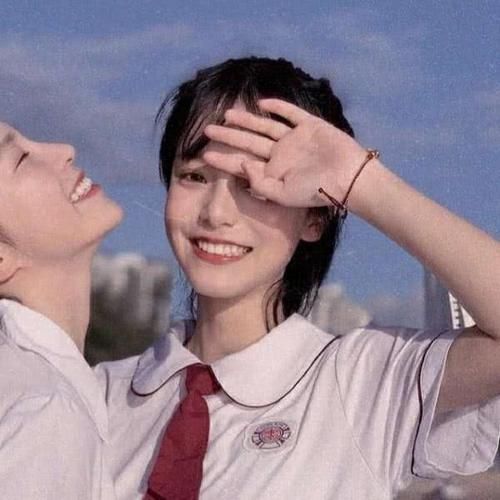  女生@女生嫌自己鼻子塌？3招帮你变“小翘鼻”，校花见了也“眼红”！