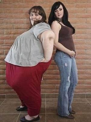 相当于一头大象的重量：世界上最胖女人，1400斤的她要挑战1吨？