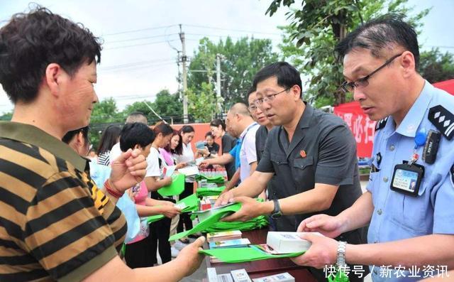 国家再次要求整治“恶霸”，若发现这3类村干部，农民可监督举报