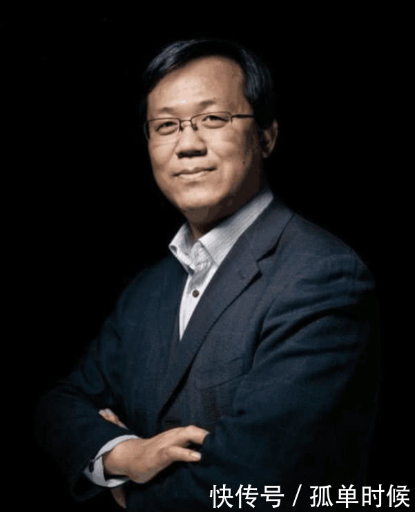 网友问卓伟：赵丽颖有没有当过坐台小姐？卓伟的回应让人愣了