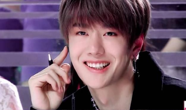 经纪人辟谣王一博恋上富二代，粉丝：呵呵，我们都见过哥哥女票！