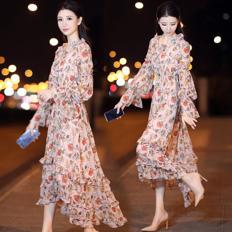 中秋回家，没钱也要打扮美美哒，穿这时髦秋裙，让你美的楚楚动人