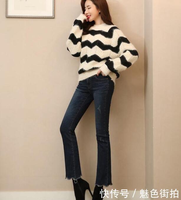 路人街拍,小姐姐的鸟笼包包,才真的有艺术