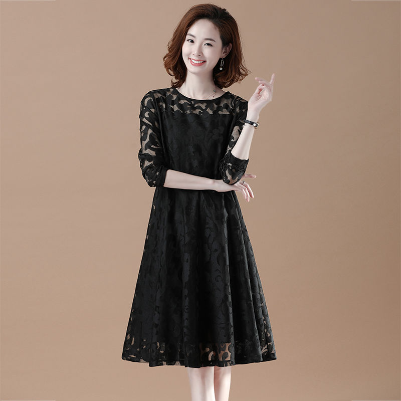 一入秋，51岁婆婆买这3条，新款裙子，巨洋气!难怪真丝都扔了