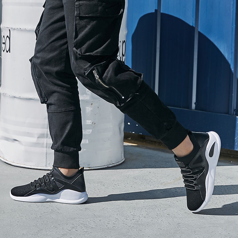 老公买了这双运动鞋，鞋柜里面的鞋都不穿了，只要穿上它便知道~