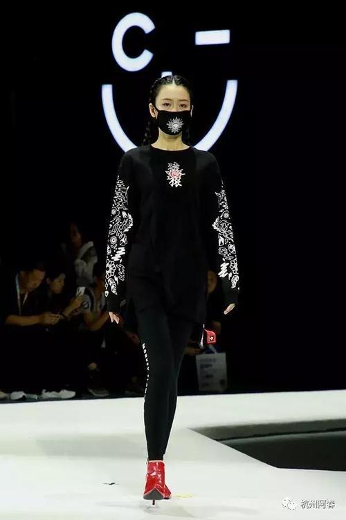 MONKEY FLOWER & FIFILAPIN韩国品牌秀