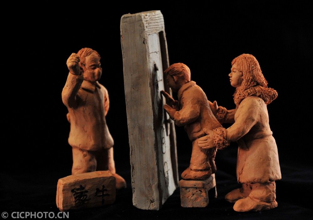  防控@江苏睢宁：小学教师制作泥塑助力疫情防控