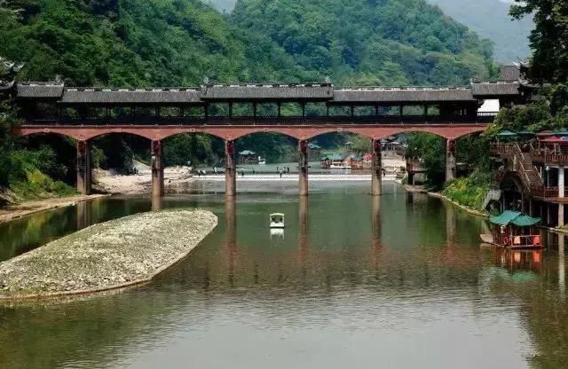 成都近郊一个小城，藏着7个耍水圣地，还全都没有门票！