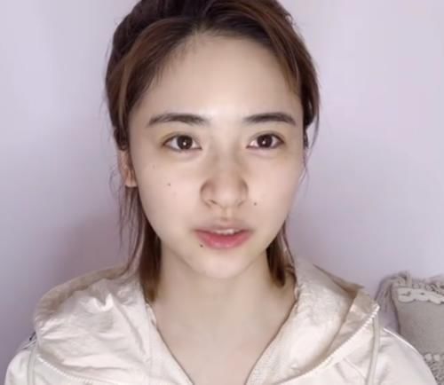 『气质』化妆对女生有啥重要性沈月更博晒化妆视频,前后气质差距太明显