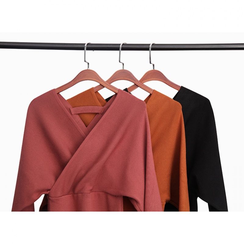 秋天穿裙子怕冷?针织包臀裙+裤袜，时髦保暖，女人味满屏