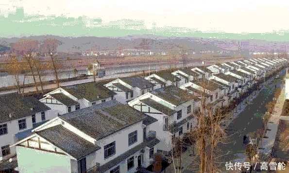 明年起村庄要合并成城镇了? 农民全部搬走吗? 不想搬会被强制吗?