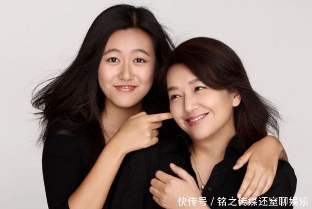 『电视剧』高曙光22岁女儿近照,皮肤黝黑不似江珊,无心进入演艺圈