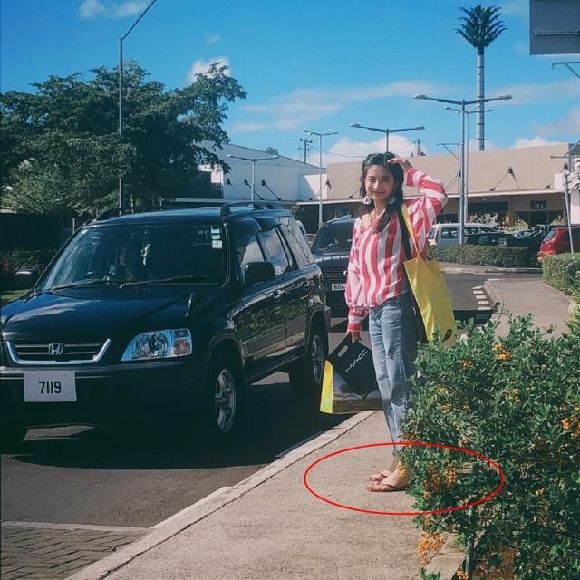 96年小花搭档杨幂出演《扶摇》,除了颜值高衣品更是少女风典范