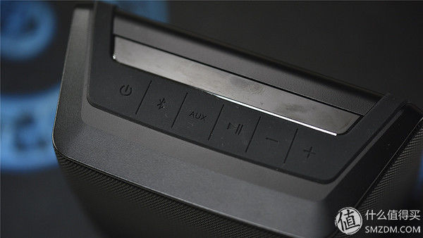 蓝牙音箱发烧 篇一:回归传统却内藏暗涌 -简评Klipsch 杰士 的小体积重量级蓝牙音箱GROOVE