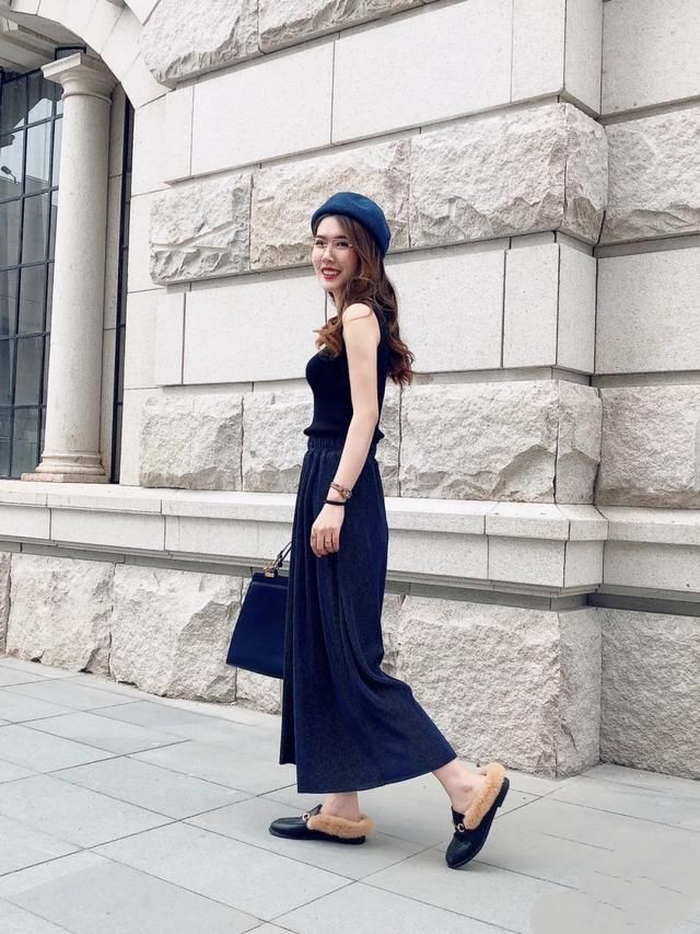  试试：梨形身材的小个子初夏很烦恼？试试这4款裤子，帮你一秒变女神