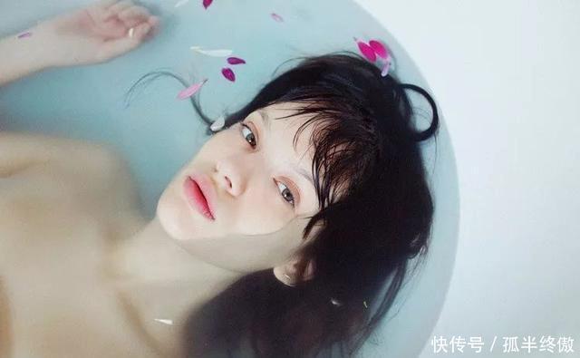 『镜头』搞颜色没前途?她镜头下的少女配色,温暖又高级