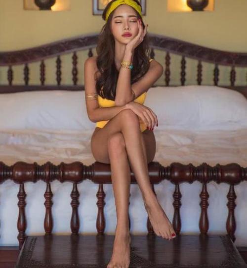 泳衣美女的性感，闪亮你的双眼