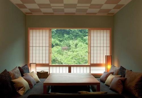 为啥日本的酒店退房时从不查房？对比完中国酒店之后，你就明白了