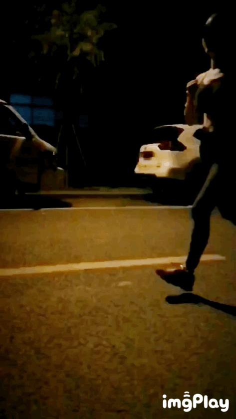 保护一下，运动一夏--安德玛UA Vanish拉链高强度运动内衣评测