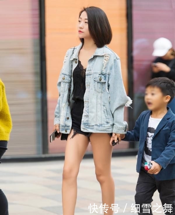 『时尚女生』孩子都5岁了,辣妈还这么有活力