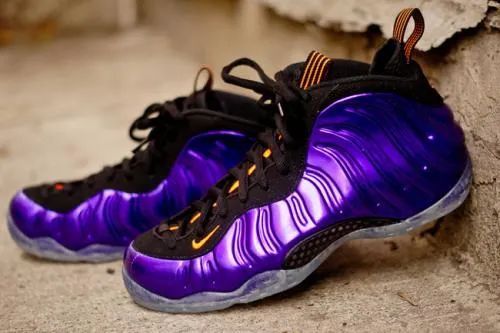  AJ12■资讯丨AJ12黑紫配色曝光，近几年被冷落的它会再次倒闭吗？