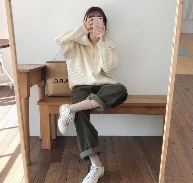  #一大#穿阔腿裤怎么上厕所？这一大难题终于得到了解决！