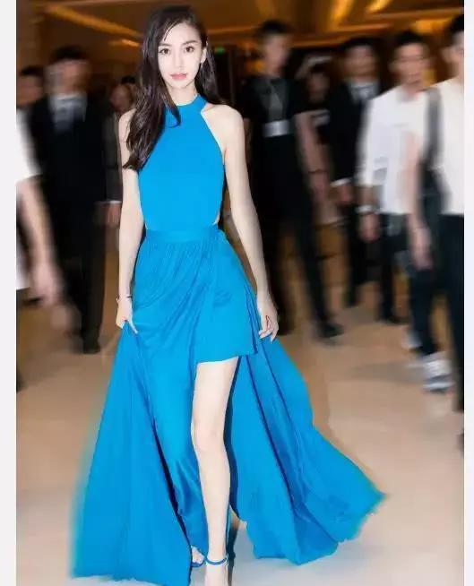 Angelababy穿露背裙，看了第二张图，女神不白叫了