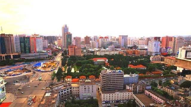  「我国」我国三座名字带“春”的城市，其中一座城市不带，却也是“春城”