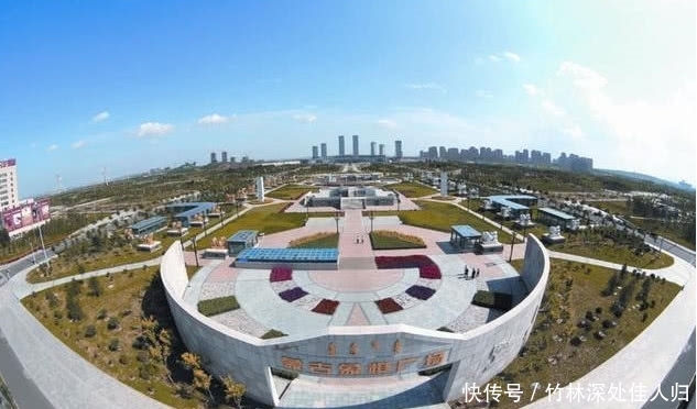 中国又一奇迹工程，耗资60亿在沙漠建造城市，如今人口众多