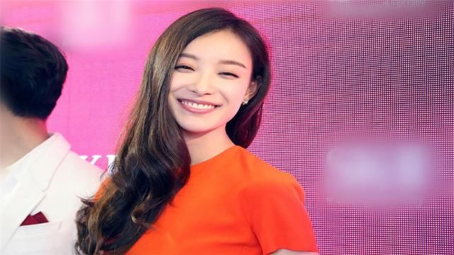 倪妮过生日，杨颖发微博祝福，网友不买账：为何称塑料姐妹花！