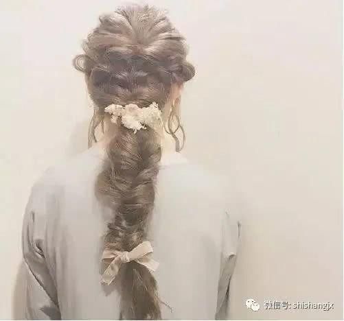  『辫子』超长版编发辫子强势来袭，有编发款式让女生的长发再也不单调！