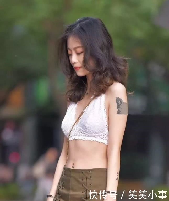 #小姐姐#高跟鞋时尚搭配,让女生显得成熟又优雅