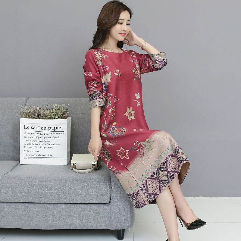 日盼夜盼:“儒雅”秋裙终于开卖，洋气超迷人，推荐六零女人穿