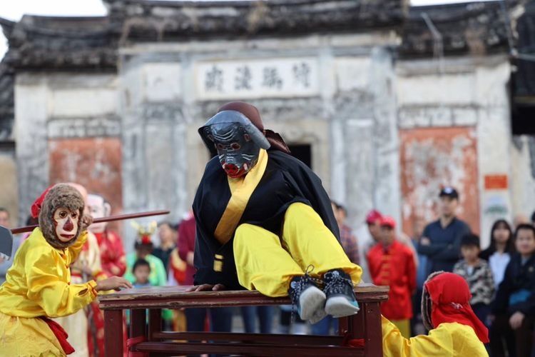  『就要』身为下属，就要让领导乐于批评，你自己又乐于接受，这样才能混好