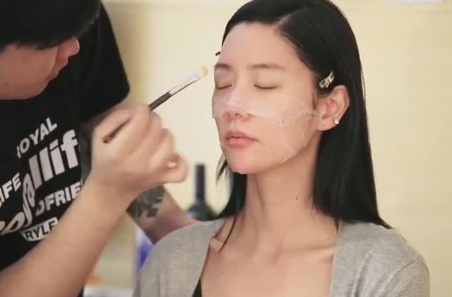 第一美李成敏，从素颜到女神，感觉素颜更好看