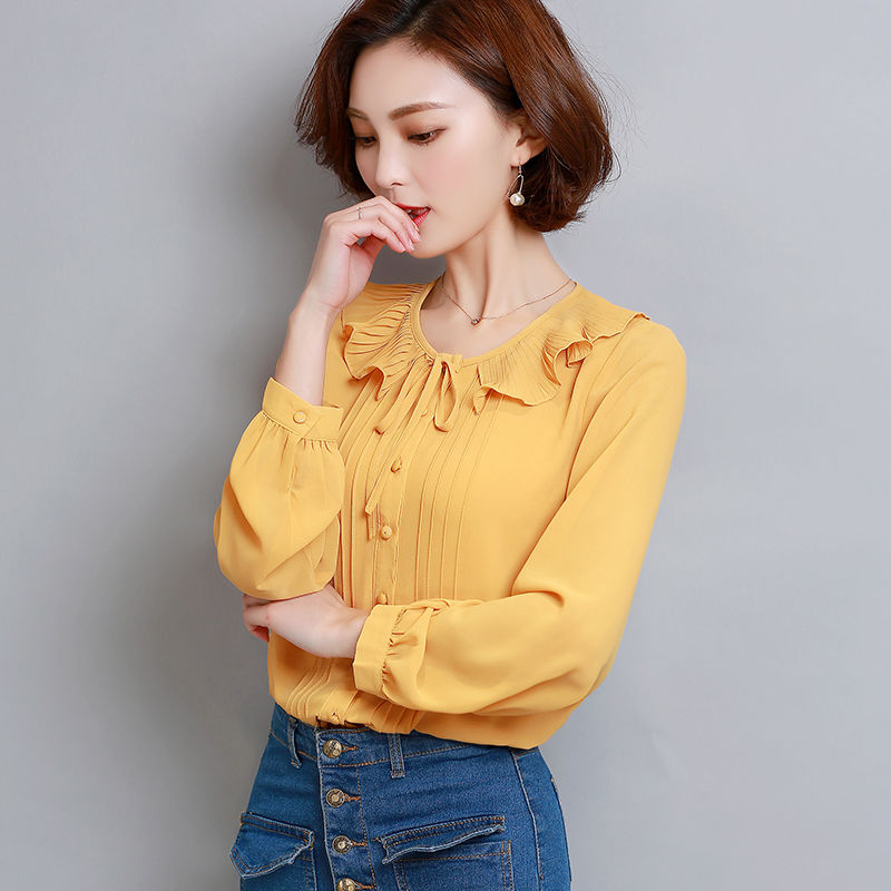 谁说丰满的女人不好看?看下面女人穿“流氓衫”，尽显迷人曲线