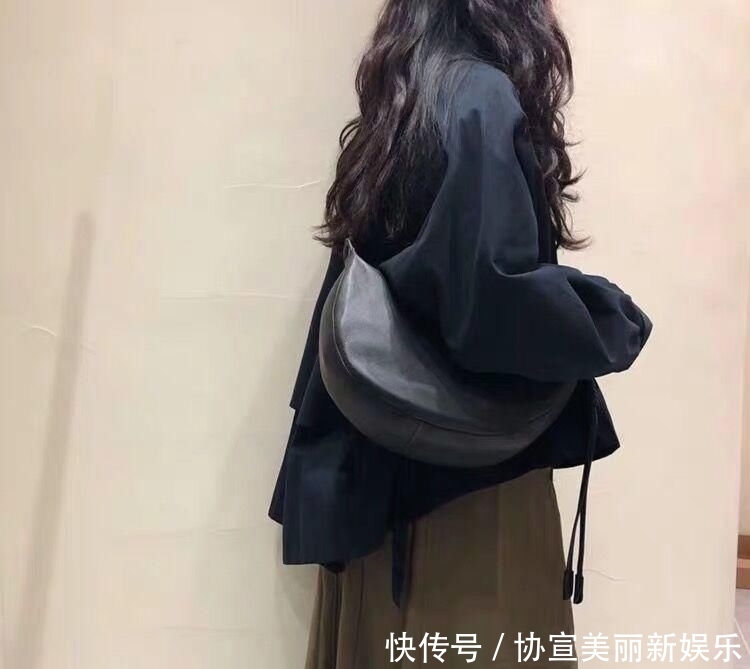  『宽松』那些显瘦的时尚单品，来看下有没有你喜欢的呢