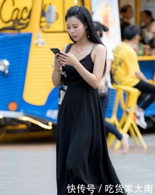分明■街拍:时尚性感的小姐姐,轮廓性感分明,非常有女人味