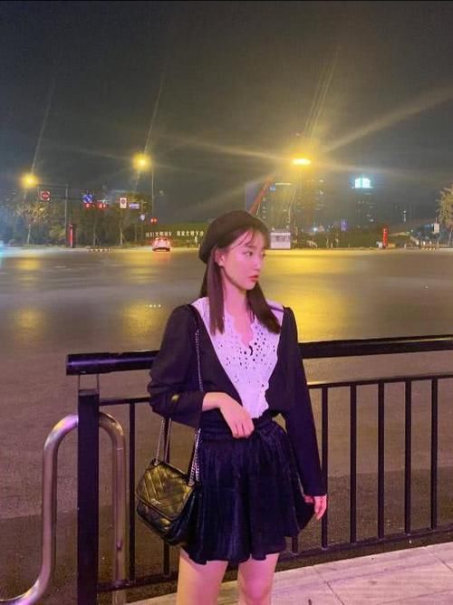 『小姐姐』别总穿小西装了,时尚又减龄的休闲风很流行,简约随性又有范儿