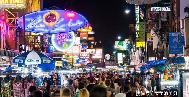 为什么泰国人几乎不做晚饭?看完当地夜市,游客:换我我也不做
