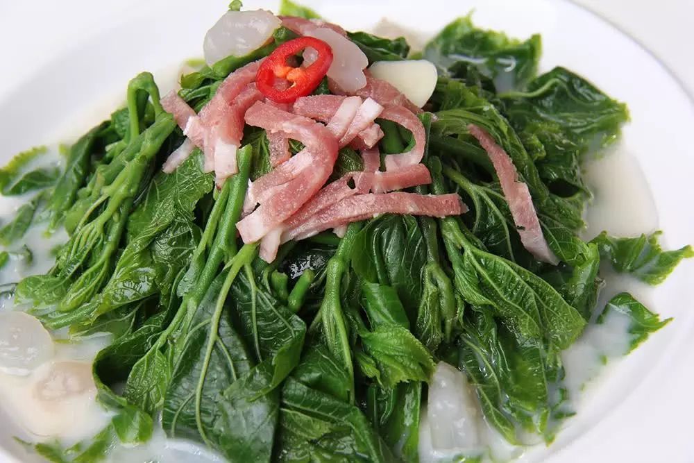 过去常用来喂蚕，如今却成稀罕蔬菜，价格比猪肉还贵，少有人吃过