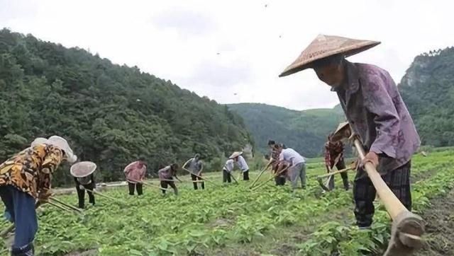  『站点』贵州最“霸气”的县城，人口不到30万，却拥有2个高铁站点