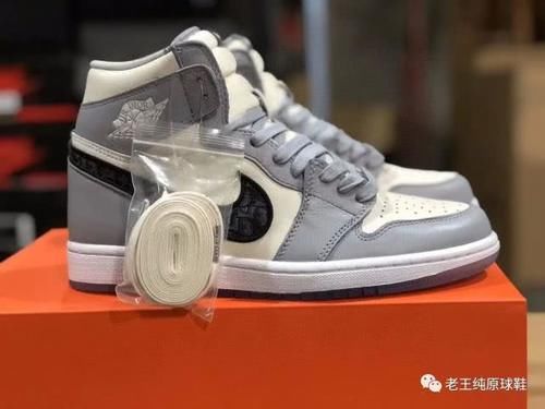 「迪奥」Dior X AJ1大迪奥第一批纯原实拍测评!奢侈品与潮流的联名之作