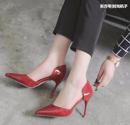 夏季吸睛尖头高跟鞋，彰显女性迷人魅力
