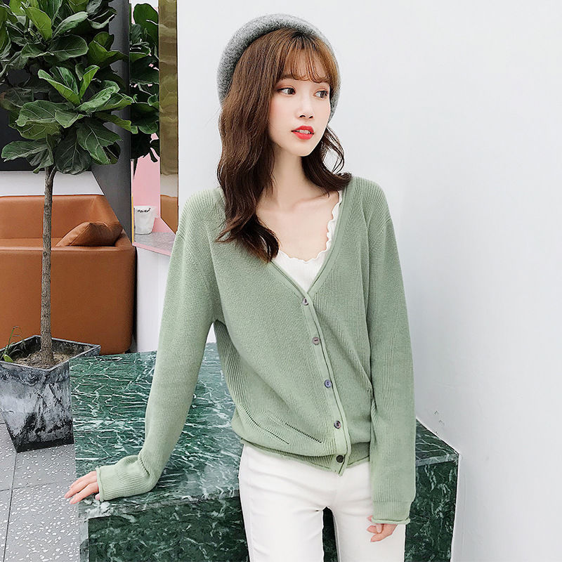 被姐姐身上的“秋装”，一眼吸引，原来今秋流行这么穿，太美嫩了