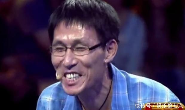 大叔带两块石头来鉴宝, 专家目瞪口呆 你是来鉴宝还是来炫富