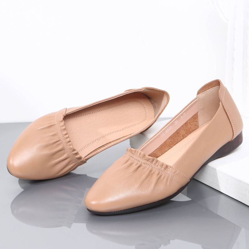 高跟鞋收了吧!国庆出游，新出8款“小皮鞋”，洋气百搭不累脚