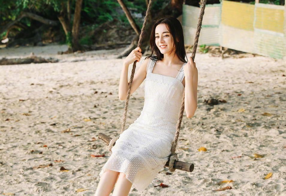 一周造型红黑榜:贵妇品牌香奈儿和普通家居品牌对战，谁输谁赢?