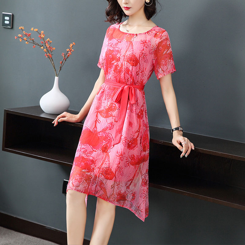 火了火了，6070后专属连衣裙，甜美不失优雅，简直碾压00后