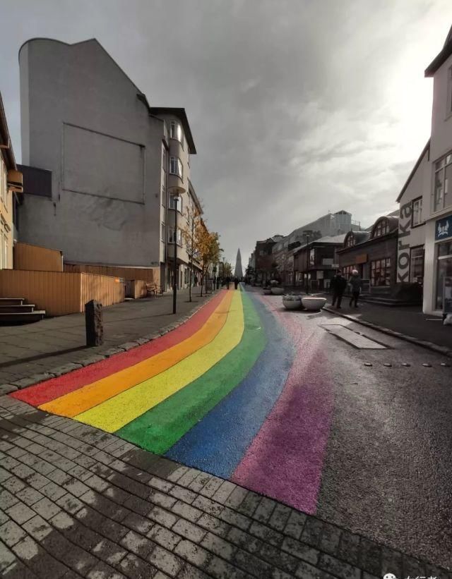 冰岛这么奇葩的国度，怎么会有人在那里居住